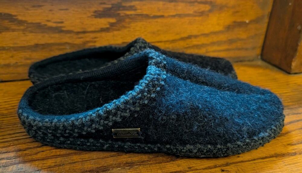 HAFLINGER Nordkap Navy Wool Slippers Women's US 10-10 5 EU 41 Men's 8-8.5